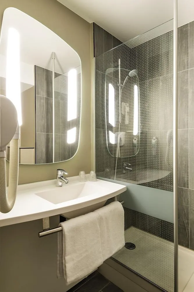Ibis Avenue De La Republique 3* Paris