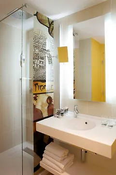 Ibis Avenue De La Republique 3* Paris